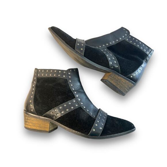 SORRENTO Black Studded Suede Leather Boots SZ 8 - Picture 7 of 12